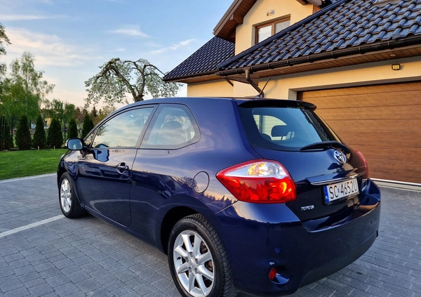 Toyota Auris cena 19800 przebieg: 216000, rok produkcji 2011 z Niepołomice małe 326